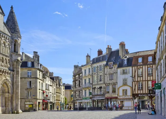 Apartamento Cocon Au Coeur De Avec Cour - Centre Poitiers